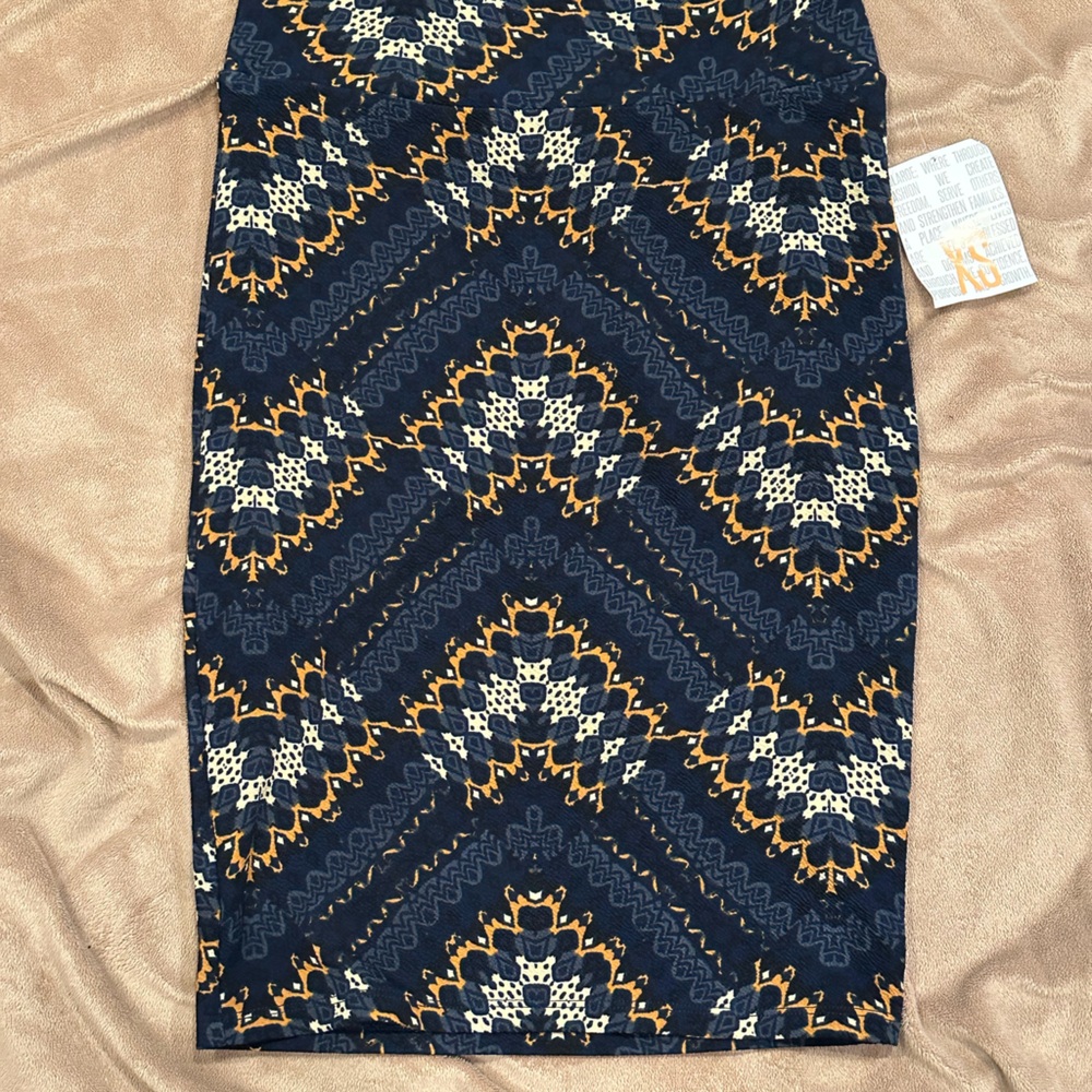 Lularoe NWT Cassie